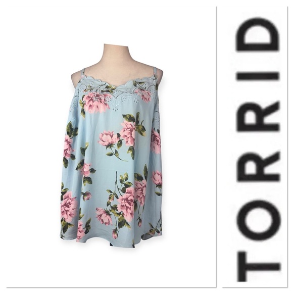 torrid Tops - Torrid Sophie light blue swing camisole top with flowers size 2-2X/18-20